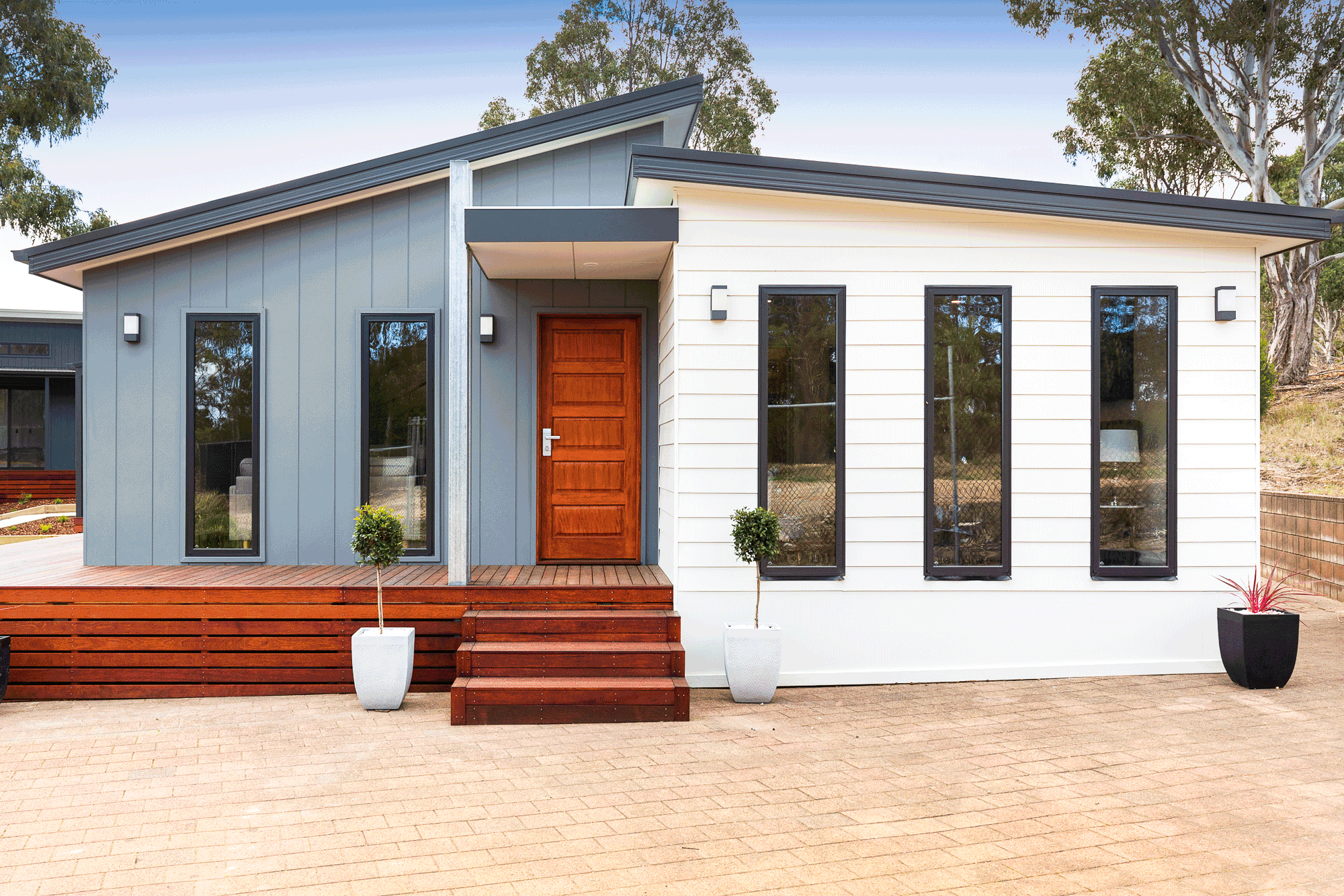 Anchor-Front---web-(2-of-3)