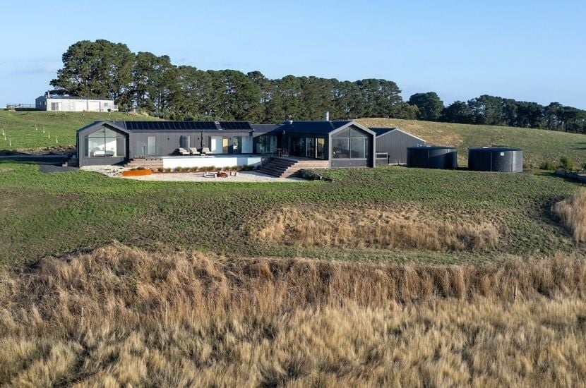 Arawata Project by Anchor Homes - Prefab Modular Home Builder - Barn Style Off Grid Home_Exterior Front