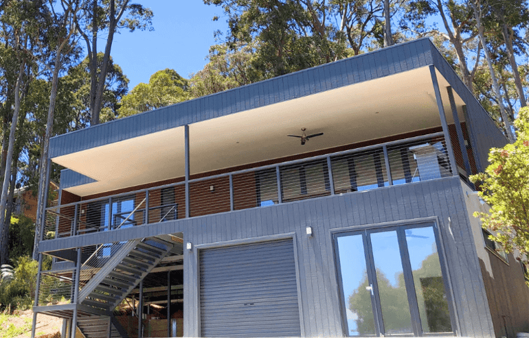 What is a custom modular home