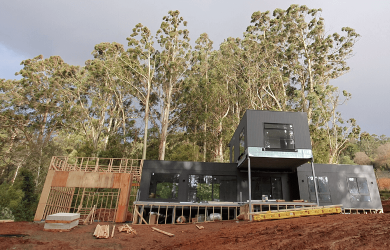 Delivering a modular home