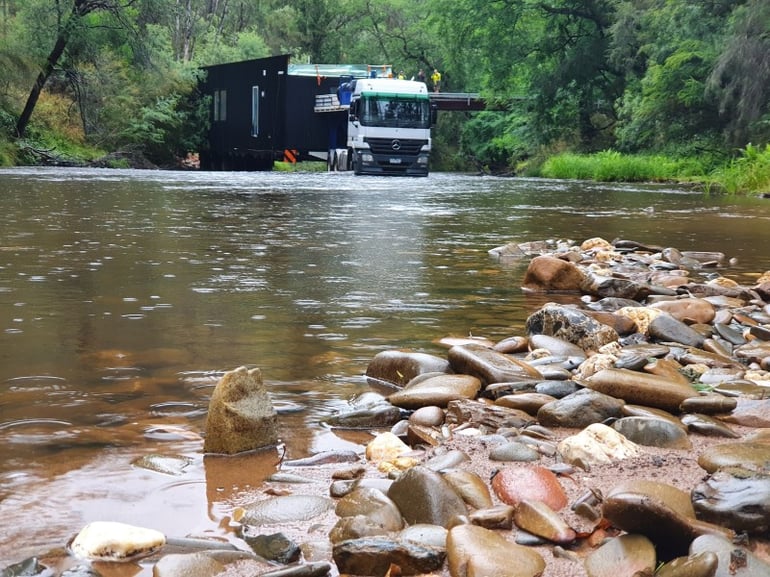 Transporting a Modular Home 1