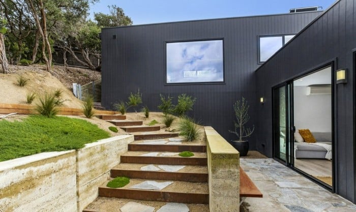 3 of the Best Modular Homes Built on a Slope